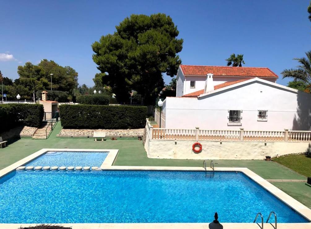 Apartamento Con Piscina Y Parking El Campello Ngoại thất bức ảnh